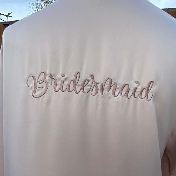 Le Rose Stories Pink Bridesmaid Robe/Kimono - Picture 4 of 10
